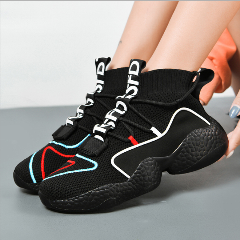 Sneakers med snörning